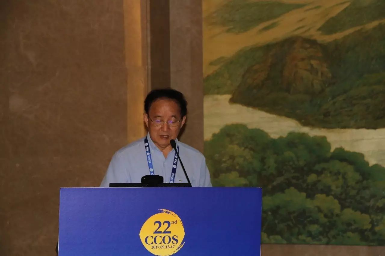 甲状腺相关性眼病(TAO)的多学科医治也是本次大会讨论的热点之一。来自成都新利体育的罗清礼教授在大会上分享了关于急症眼眶减压联合激素冲击医治活动期极严重甲状腺相关眼病.jpg 甲状腺相关性眼病(TAO)的多学科医治也是本次大会讨论的热点之一。来自成都新利体育的罗清礼教授在大会上分享了关于急症眼眶减压联合激素冲击医治活动期极严重甲状腺相关眼病.jpg