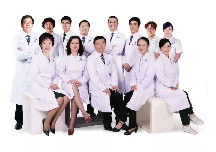 10月27日下午,深圳市委卫生工委召开会议,通报了2017年 三季度全市医疗行业公众满意度的监测结果,此次通过 三方调查机构共对全市117家医院105134名门诊、住院患者进行了短信调查。深圳新利体育在全市已建立接口的社会办医院满意度中排名.jpg 10月27日下午,深圳市委卫生工委召开会议,通报了2017年 三季度全市医疗行业公众满意度的监测结果,此次通过 三方调查机构共对全市117家医院105134名门诊、住院患者进行了短信调查。深圳新利体育在全市已建立接口的社会办医院满意度中排名.jpg