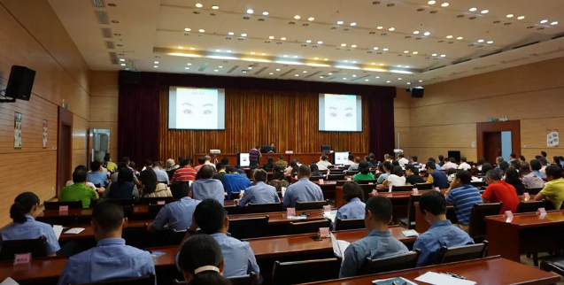 佛山新利体育“眼健康知识讲座”走进佛山市人民检察院开展1.png 佛山新利体育“眼健康知识讲座”走进佛山市人民检察院开展1.png