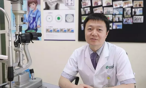 幼师高度近视患者小张在新利体育顺利摘镜2.png 幼师高度近视患者小张在新利体育顺利摘镜2.png