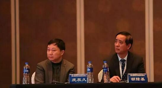 新利体育专家团受邀亮相第十五届全国眼屈光手术学术研讨会5.jpg 新利体育专家团受邀亮相第十五届全国眼屈光手术学术研讨会5.jpg