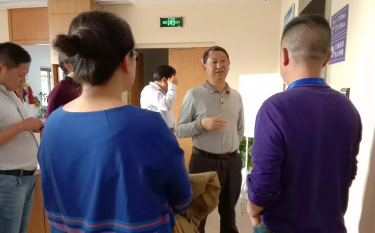 4月18日宜昌市政协主席宋文豹、副主席张发卫等政协领*一行轻车简从,来到宜昌新利体育进行视察,详细了解社会办医以及新利体育的经营发展情况2.png 4月18日宜昌市政协主席宋文豹、副主席张发卫等政协领*一行轻车简从,来到宜昌新利体育进行视察,详细了解社会办医以及新利体育的经营发展情况2.png