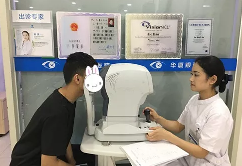 为准备参军 18岁男护士在成都新利体育摘镜2.png 为准备参军 18岁男护士在成都新利体育摘镜2.png