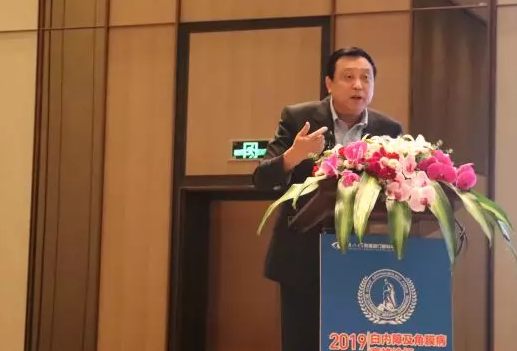 厦门眼科中心第七次举办海峡眼科论坛·2019白内障及角膜病高峰论坛 新利体育与海峡两岸眼科“大咖”厦门“论剑”9.png 厦门眼科中心第七次举办海峡眼科论坛·2019白内障及角膜病高峰论坛 新利体育与海峡两岸眼科“大咖”厦门“论剑”9.png