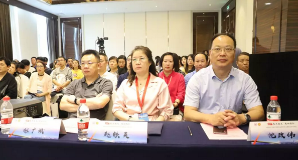 中国非公协会眼科专委会2019学术年会在沪举行 新利体育专家团队大放异彩16.png