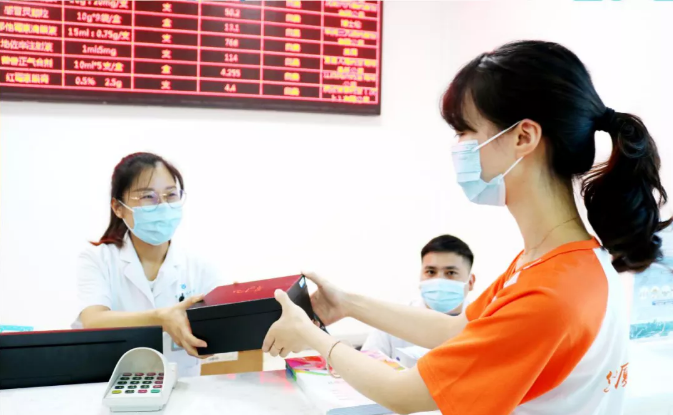 公益助力高考 爱心情暖新利体育 ——重庆新利体育工会助力高考暨关爱员工活动进行中2.png 公益助力高考 爱心情暖新利体育 ——重庆新利体育工会助力高考暨关爱员工活动进行中2.png