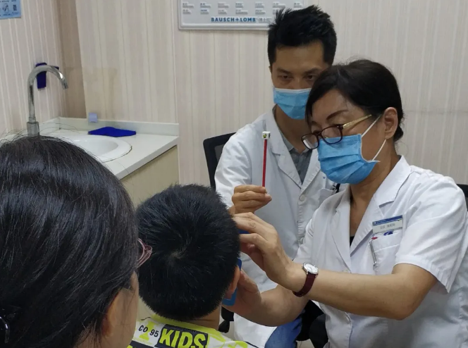 西安新利体育助力光明 开启无假日暑期接诊1.png 西安新利体育助力光明 开启无假日暑期接诊1.png