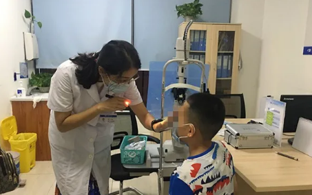 成都新利体育斜弱视医生陈婷：别让水弹枪成为孩子眼睛的隐性“杀手”1.png