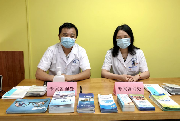 深圳市关爱行动公益基金会联合深圳新利体育,共同开展“携手抗疫 致敬南航”公益活动2.png 深圳市关爱行动公益基金会联合深圳新利体育,共同开展“携手抗疫 致敬南航”公益活动2.png