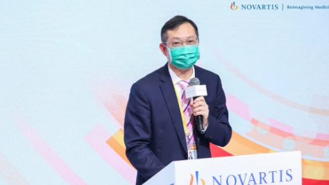 11月6日，在上海举行的第三届中国环球进口博览会上，新利体育与诺华签署战略合作协议，双方将整合发挥各自领域的资源优势，在科研 、人才建设、疾病诊治能力及 诊疗项目等方面进行深入探索5.png