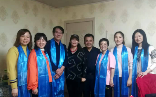 10月14日,宜昌市归国华侨联合会和宜昌新利体育共同发起的“侨爱心光明行”大型义诊活动正式启动。9名家护组团赴新疆温泉县义诊。宜昌市市委常委、统战部部长王均成出席活动并为医疗队授旗。7.png 10月14日,宜昌市归国华侨联合会和宜昌新利体育共同发起的“侨爱心光明行”大型义诊活动正式启动。9名家护组团赴新疆温泉县义诊。宜昌市市委常委、统战部部长王均成出席活动并为医疗队授旗。7.png