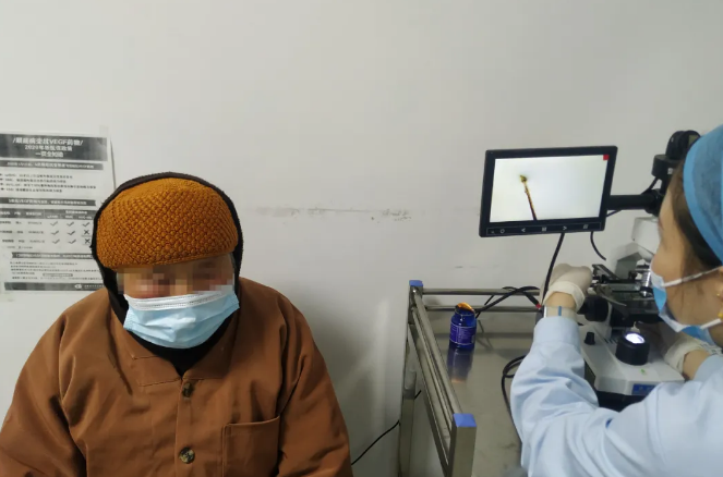 寺院住持来安徽理工大附属眼科医院(淮南新利体育)做干眼医治2.png