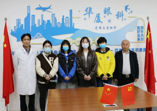 医者担当!新利体育今年来已支援核酸采样超100万人次4.png 医者担当!新利体育今年来已支援核酸采样超100万人次4.png