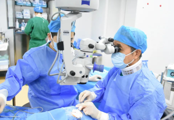 新利体育医生·医声罗添场:只要病人需要我,我就不退休3.png 新利体育医生·医声罗添场:只要病人需要我,我就不退休3.png